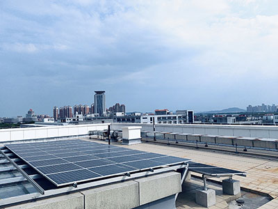 SUPERSOLAR Helps Huaqiao University Install a Self-Sustaining Solar Energy System